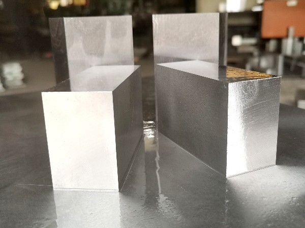 如何選擇塑料模具型腔模具鋼材呢？